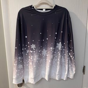 Women’s holiday sweatshirt